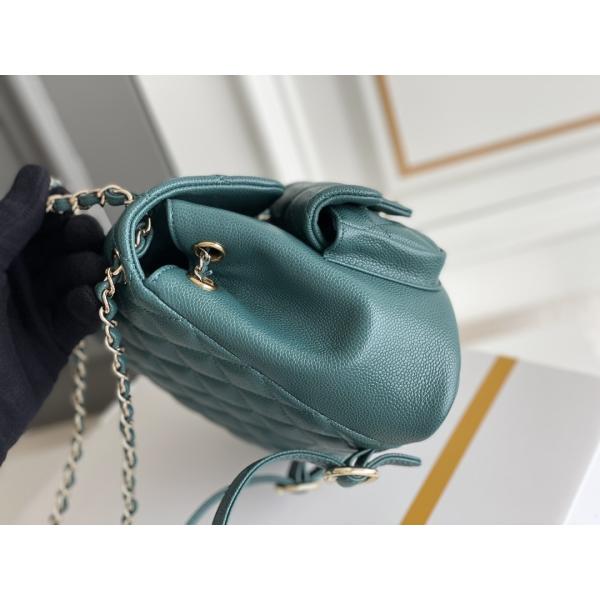 Litchi Chanel Designer Brand Backpack en cuir 23P nouvelle Duma Small Peacock Green