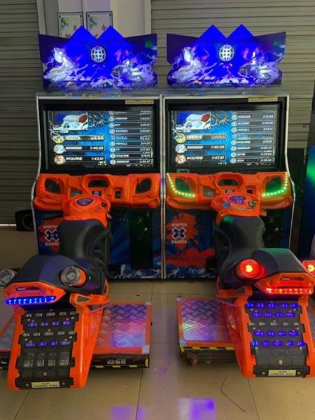 Customizable Motorcycle Game Simulator Environment Friendly For Amusement