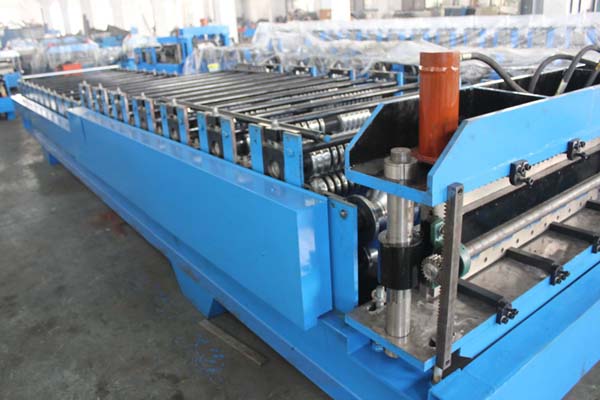 Galvanized Sheets Metal Roofing Roll Forming Machine Trapezoidal