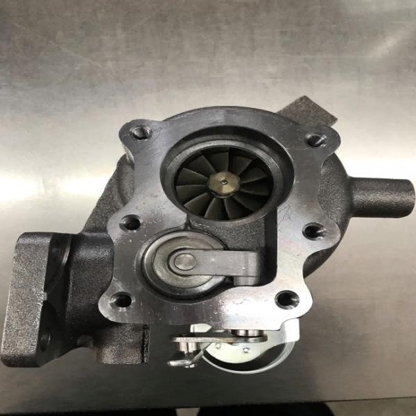 Le véhicule est équipé d'un moteur à commande numérique.