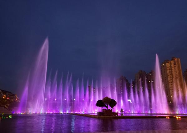 Multi Colored Water Fountain , RGB Led Light Water Feature Large Scale