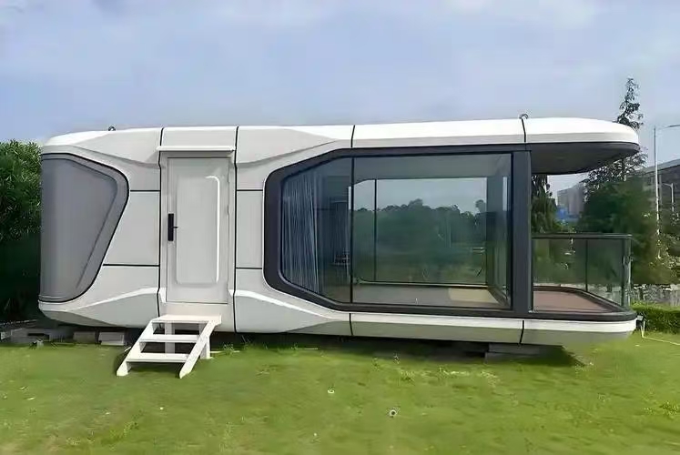 Durable Knockdown Design Tiny Solar-Powered Capsule House Made of Sandwich Panel Material with Steel Frame for Office Villa Use