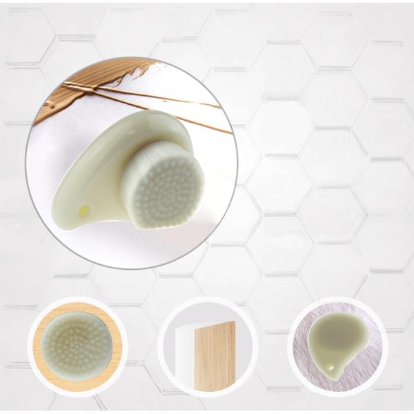 White Plastic Handle Facial Cleaning Brush With Soft Nylon Hair