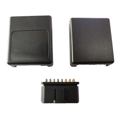 O carro OBD2 diagnóstico 16 Pin Plug Connector With Black escondeu a curvatura Shell