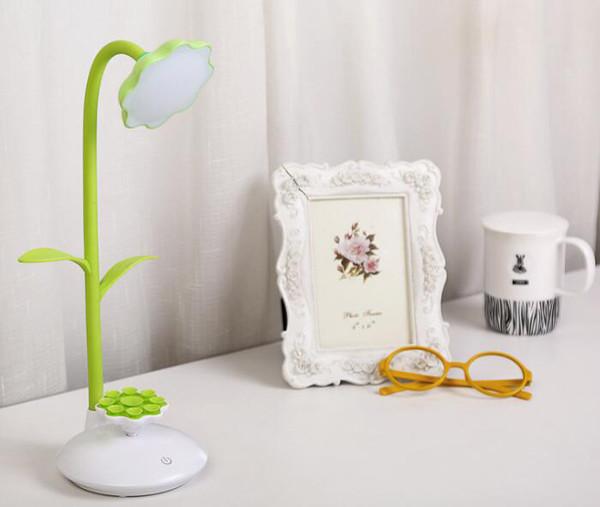 Hot Selling Creative Rechargeable Sunflower LED Desk Lamp With Phone Stand