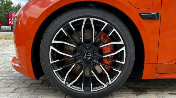 Tipo de carroceria fechado 4970x1999x1548 Customize Car Orange Z-S PORT 001 You Versão 100kwh