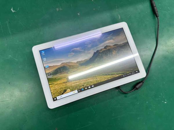 23.6 IP66 防水 高明るさ 屋外産業用ディスプレイ 組み込みタッチスクリーン 産業用LCDモニター