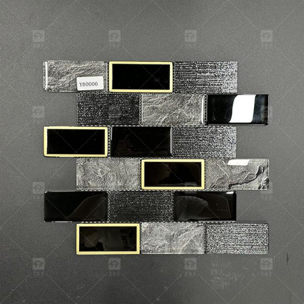 Длинная полоса форма черное стекло мозаика плитка с металлической границы ванной стены узора декора