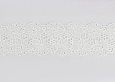 Guarnição bordada do laço do estiramento algodão bege para costurar o vestido de casamento da decoração DIY