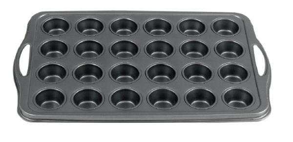 Carbon steel bakeware and muffin mold
