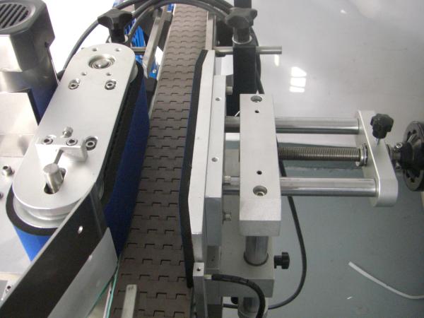 Automatic Round Bottle Sticker Wrap Around Labeler For Plastic Jar Cans Vitamin Supplement