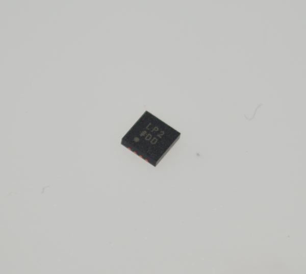 ADM7172ACPZ-R7 6.5V 2A Bruit ultra-faible LDO 1μV RMS Bruit 75dB PSRR @ 1MHz 2.3 à 6,5V Entrée LFCSP-8 -40°C à +125°C
