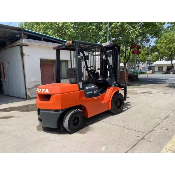 3000kg Toyota Diesel Forklift 4.5 Lifting High Sturdy Construction High Safety Standards