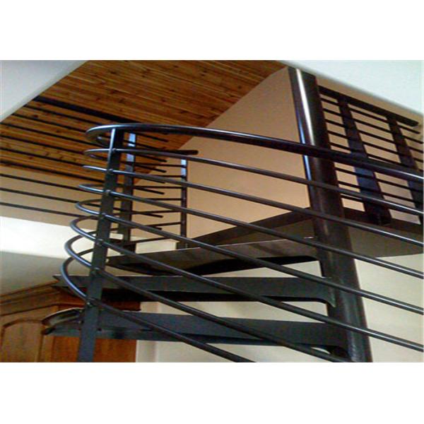 Carbon Steel Wrought  Iron Spiral Staircase Modern Style Center Post Outdoor