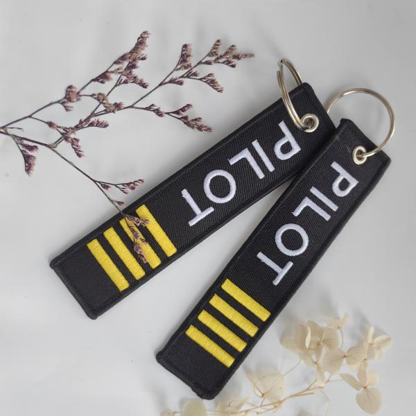 PILOT Aviator Keychain Gift Letter Double Sided Embroidered Metal Keychain Accessory