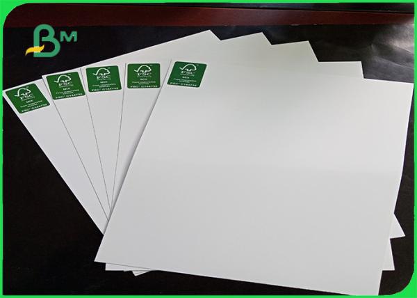 Cor branca do papel de arte do brilho da rigidez alta com bom imprimindo o OEM/ODM disponíveis
