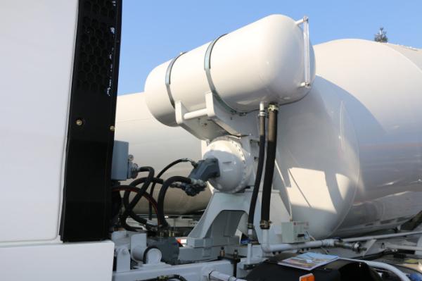 HOWO A7 6×4 6m3 Concrete Mixer Truck 3 Axle 10 Wheels For Construction Site