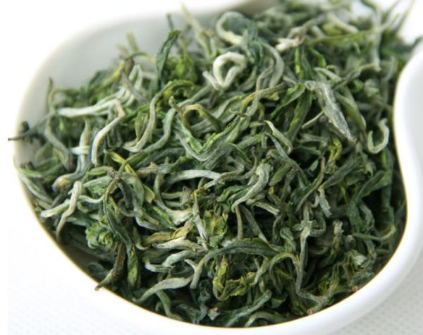 One bud and one leaf Super green tea