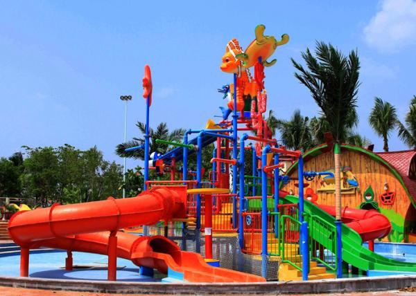 Jungle Gym Outdoor Water Playground Equipment 15kW Power For Amusement Park