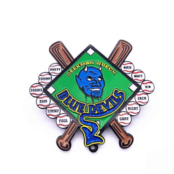 Cutely Sports Trading Pins Dye Black Metal Iron Soft Enamel Glitter Enamel Pins