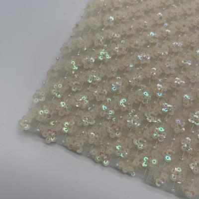 Disponible en poids varié Séquins Tissu de broderie avec différents modèles et caractéristiques M13-024