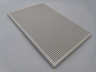 A cor branca perfurou o painel composto de alumínio 2000x10000mm para tetos