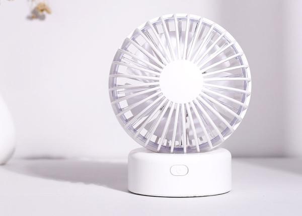 Portable Battery Operated Cooling Fan , Hand Held Electric Fan No Noise Running