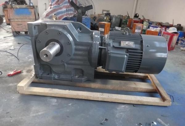 Right Angle Inline Helical Bevel Gearmotor High Torque Helical Worm Gearbox
