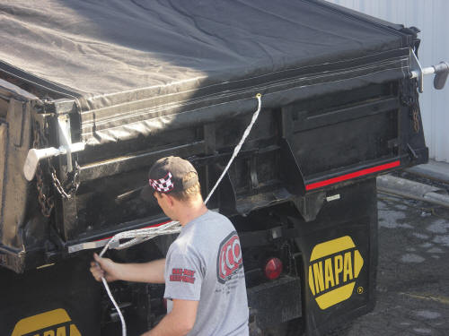 6 дюймовая ткань из ПВХ сетки с открывающимся карманным теней ПВХ покрытый прицепная брезент для крышки кровати грузовика