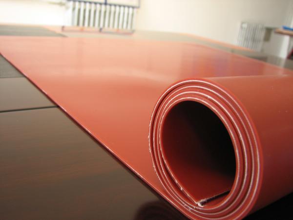 Resistencia de aceite de goma da alta temperatura roja de la hoja del silicón 3m m