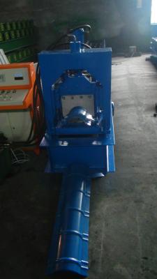 Petit pain automatique de chapeau de Ridge de contrôle de PLC formant la machine avec la coupe et la grande vitesse hydrauliques 0-15M/Min de lame