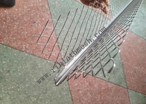 Expanded Galvanized Metal Drywall Plaster Angle Bead  70mm Wing
