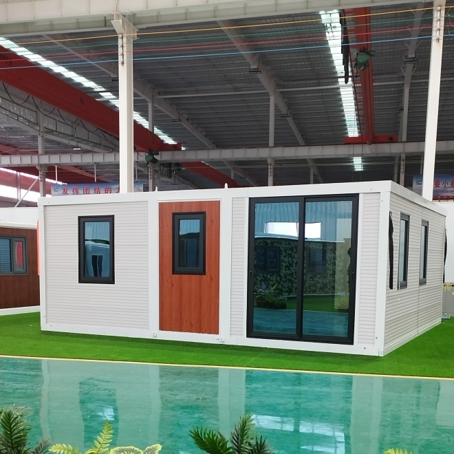 Huaying Full Bathroom 2 Bedrooms Expandable Container House with Sandwich Panel Waterproof 5 Year Warranty for Villa Use