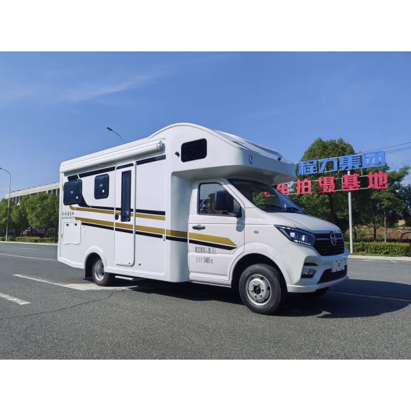 Kama Gasoline Outdoor Traveling RV Camp Adventure Motor home Camper Luxury Caravan Campervan Car Motor Recreational Vehicle Motorhome