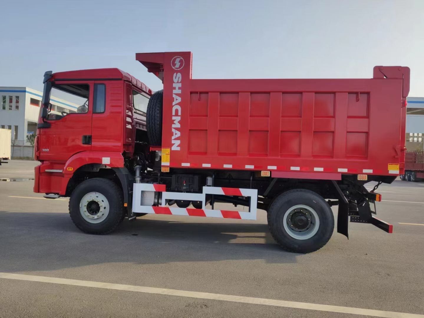 SHACMAN H3000 легкий грузовик 4X2 340hp Euroll Красный грузовик