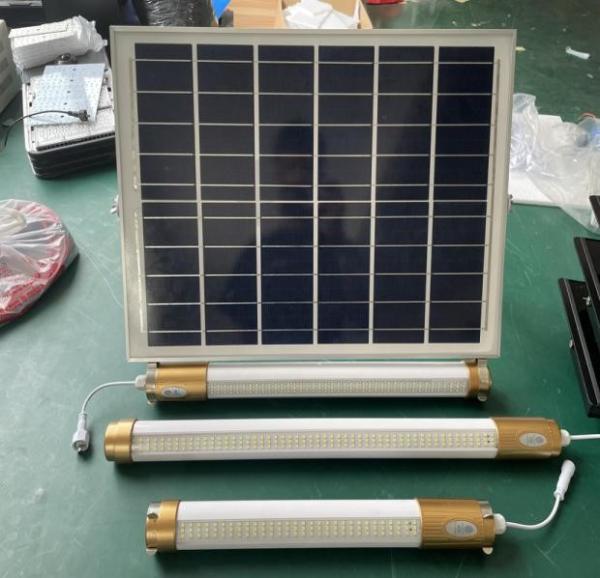 Tube Solar Fluorescent Light Fixtures 200w Dimmable Tennis Court 350x350mm 6V 15W