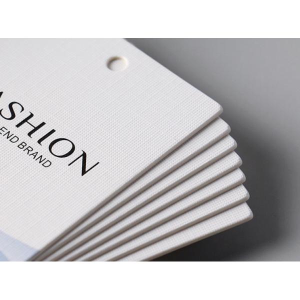 Etiquetas impressas luxuosas Matt Laminated do balanço de Hang Tags 800gsm Eco