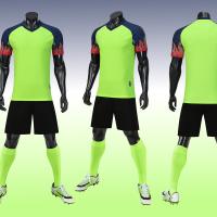 23/24 de conjunto completo curto liso do jérsei do futebol da luva da camiseta de futebol da tela superior