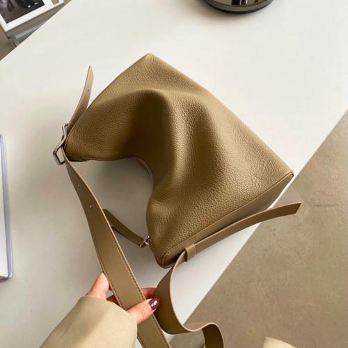 Head Layer Cowhide Female Crossbody Bag 10cm 22.5cm Soft Leather Messenger Bag