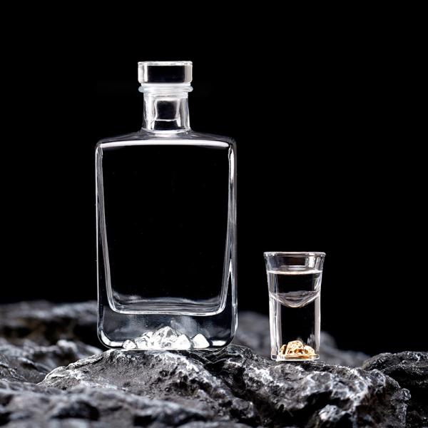 Glass 100ml 200ml Vodka Fruit Wine Rum Gin Whiskey 375 ml Bottle for Cosmetic Packing