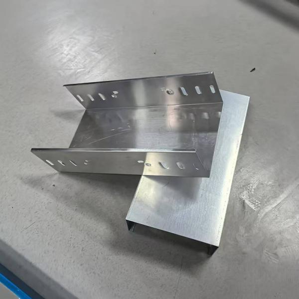 Medium Duty Aluminum Cable Tray Sizes 100mm-1000mm Cable Tray Slotted