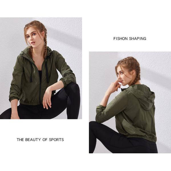 Короткий полиэстер стиля XS-5XL промелькивает вверх куртку спорт женщин куртки