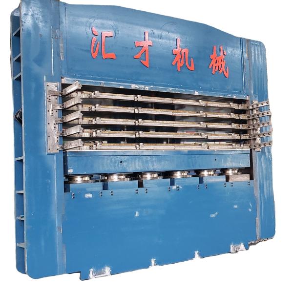 Máquina automática de prensagem a quente de 11 kW de potência para fabricação e vulcanização de banda de rolamento