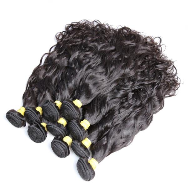 O cabelo humano brasileiro da onda natural empacota para o cabelo longo das mulheres negras/o derramamento livre
