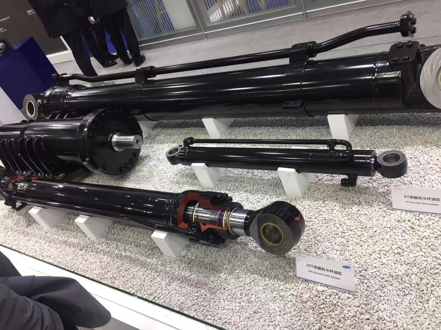 Мини двойного компакта стандарта 100mm SMC роторные регулируют цилиндры воздуха хода пневматические