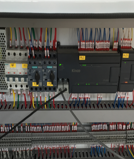 High Speed Insulating Glass Butyl  Sealing Machine for Glass Production Machinery