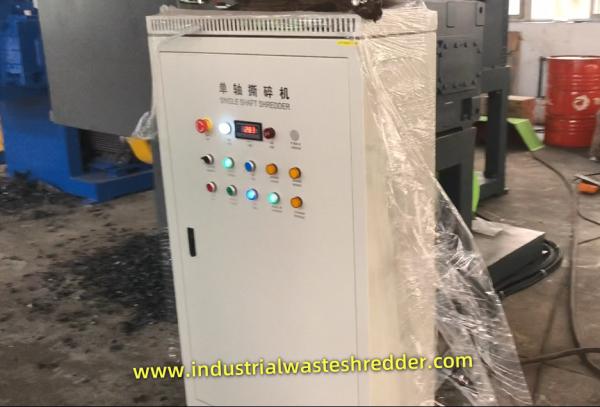 High efficiency hollow blow plastic shredder machine capacity 600-1000kg in recycling industry