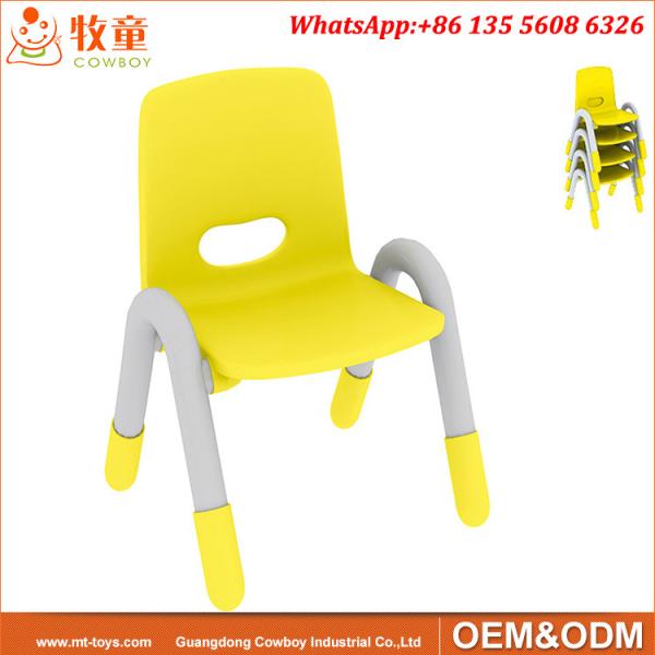 Day Care Centre High Quality 4 Seats Round Wood Table and Plastic Chairs for 2-5 years old kids