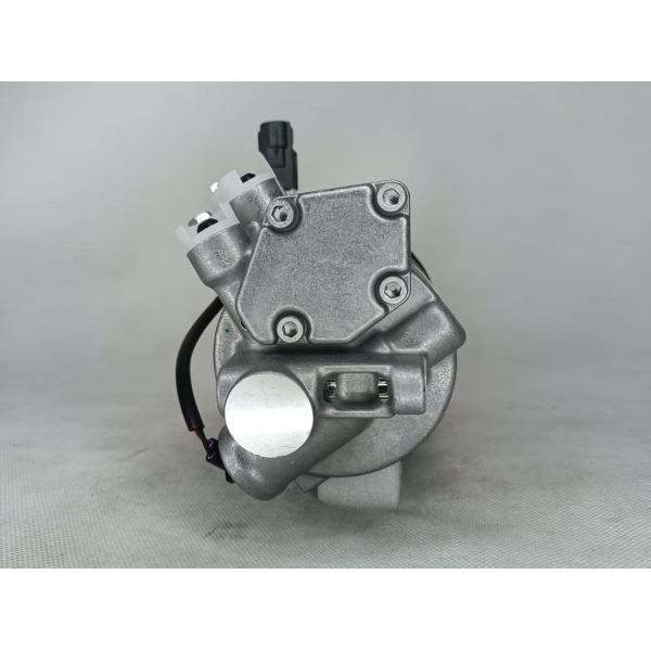 Auto AC Conditioning Compressor For Mitsubishi Colt Mercedes-Benz Smart 7813A058
