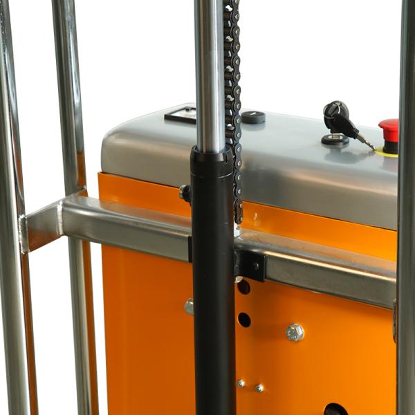 EPS & EFP Series Lightweight Electric Stackers